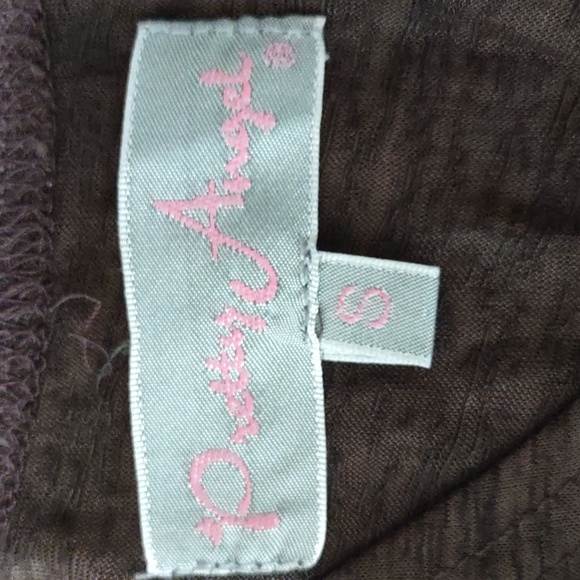 Pretty Angel Silk Blend Top w/Flounce Hemline - Picture 6 of 10